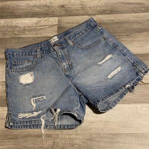 Vintage Calvin Klein women’s jean shorts / size 6